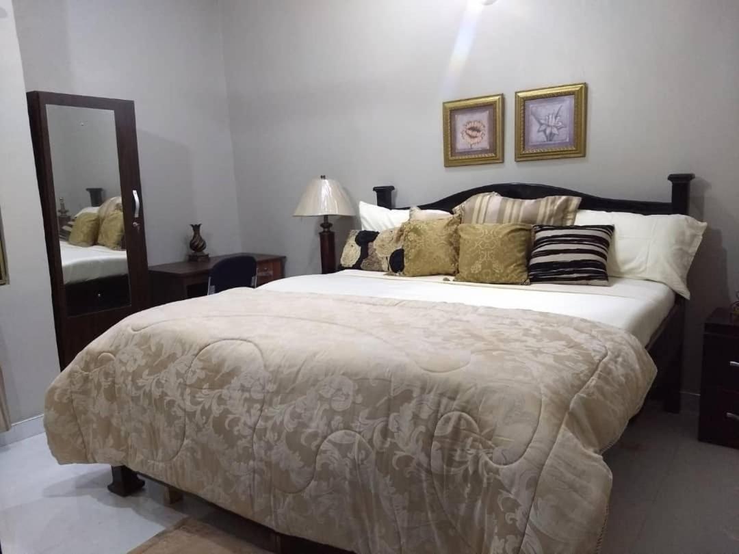 The Winford Boutique Hotel Achimota Taifa Екстер'єр фото