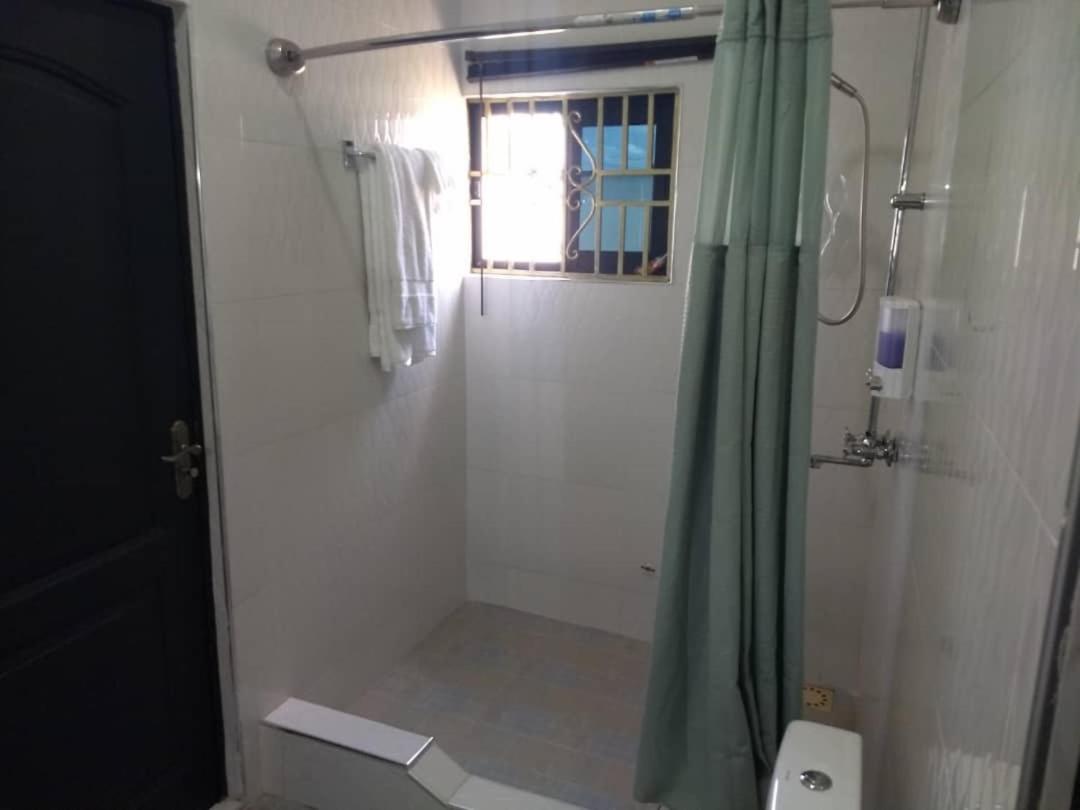 The Winford Boutique Hotel Achimota Taifa Екстер'єр фото